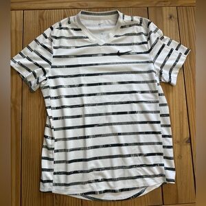 Nike mens tennis shirt